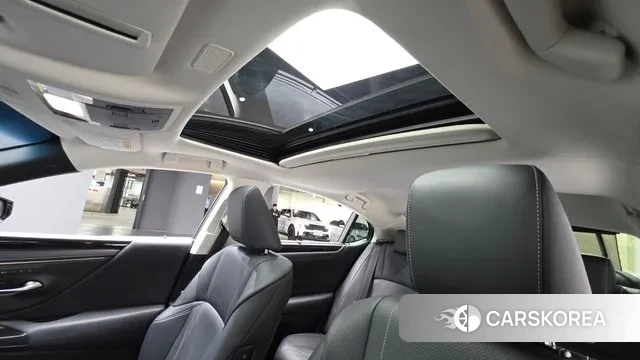 Lexus ES300h 7th generation id 3504199 из Кореи 9