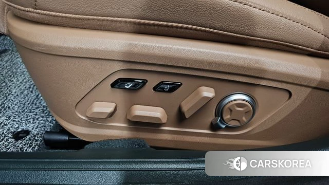 Hyundai Grandeur (GN7) id 4928136 из Кореи 9