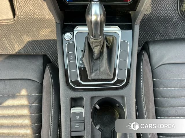 Volkswagen Magotan id 4307415 из Китая 9