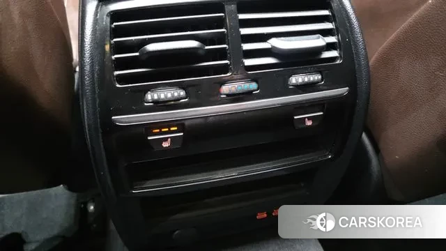 BMW 5 Series (G30) id 3540852 из Кореи 9