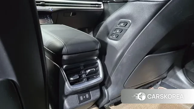 Hyundai Grandeur (GN7) id 3716285 из Кореи 9