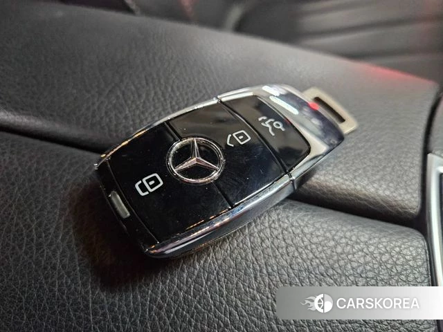 Mercedes-Benz E-Class W213 id 3860485 из Кореи 9