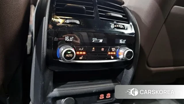 BMW 5 Series (G30) id 2969747 из Кореи 9