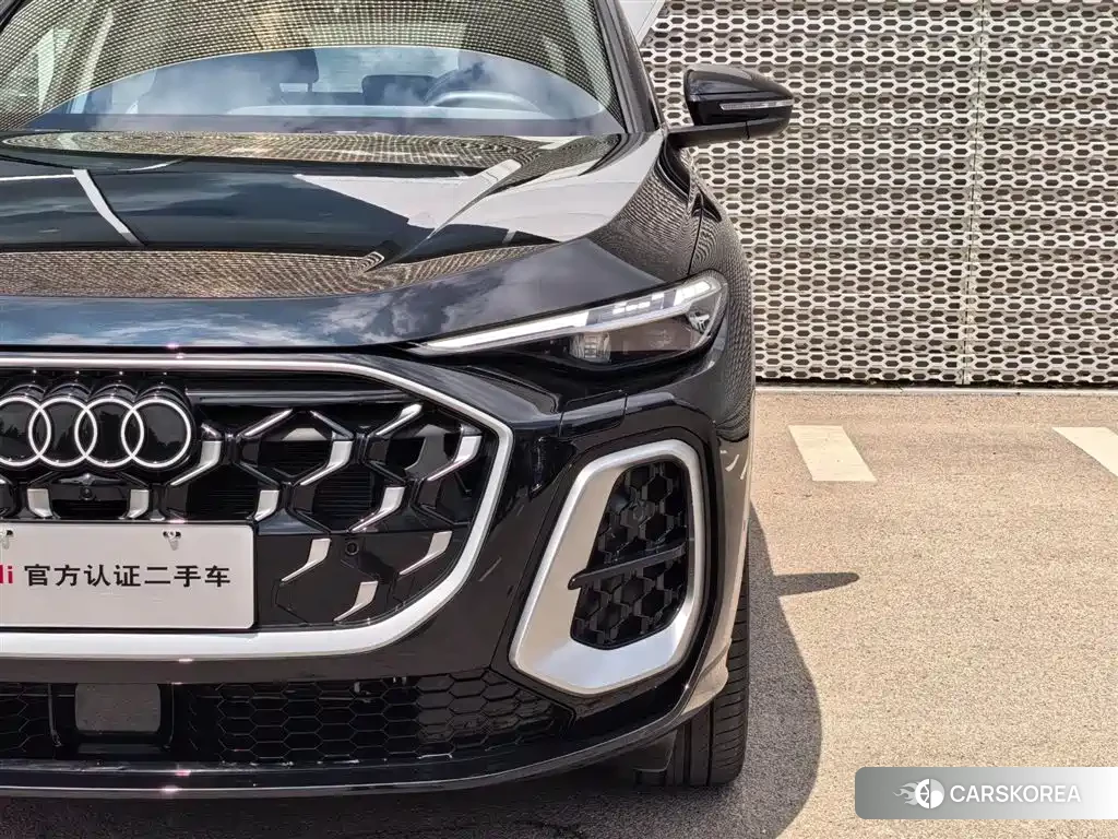 Audi Q5L id 4664397 из Китая 9