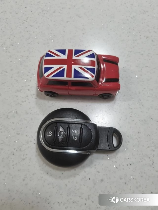 Mini Cooper D Countryman id 3955740 из Кореи 9