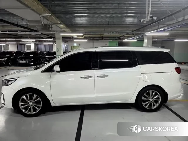 Kia The New Carnival id 3134669 из Кореи 9