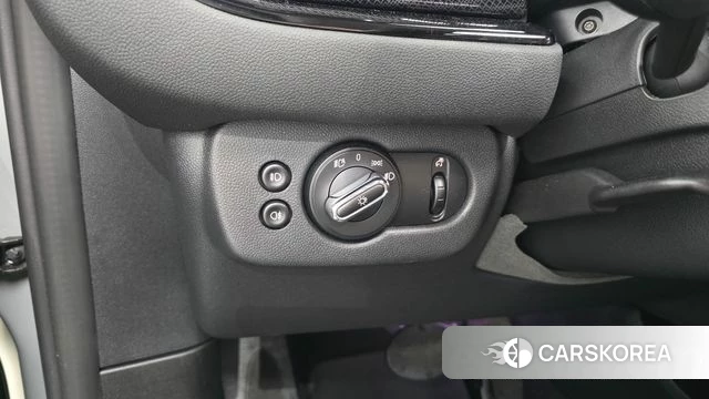 Mini Cooper Clubman id 4688401 из Кореи 9