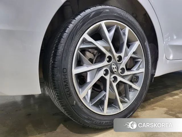 Hyundai The New Avante AD id 3562985 из Кореи 9