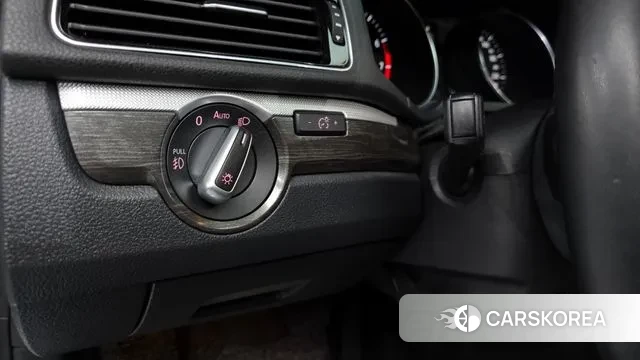 Volkswagen The New Passat id 3000386 из Кореи 9