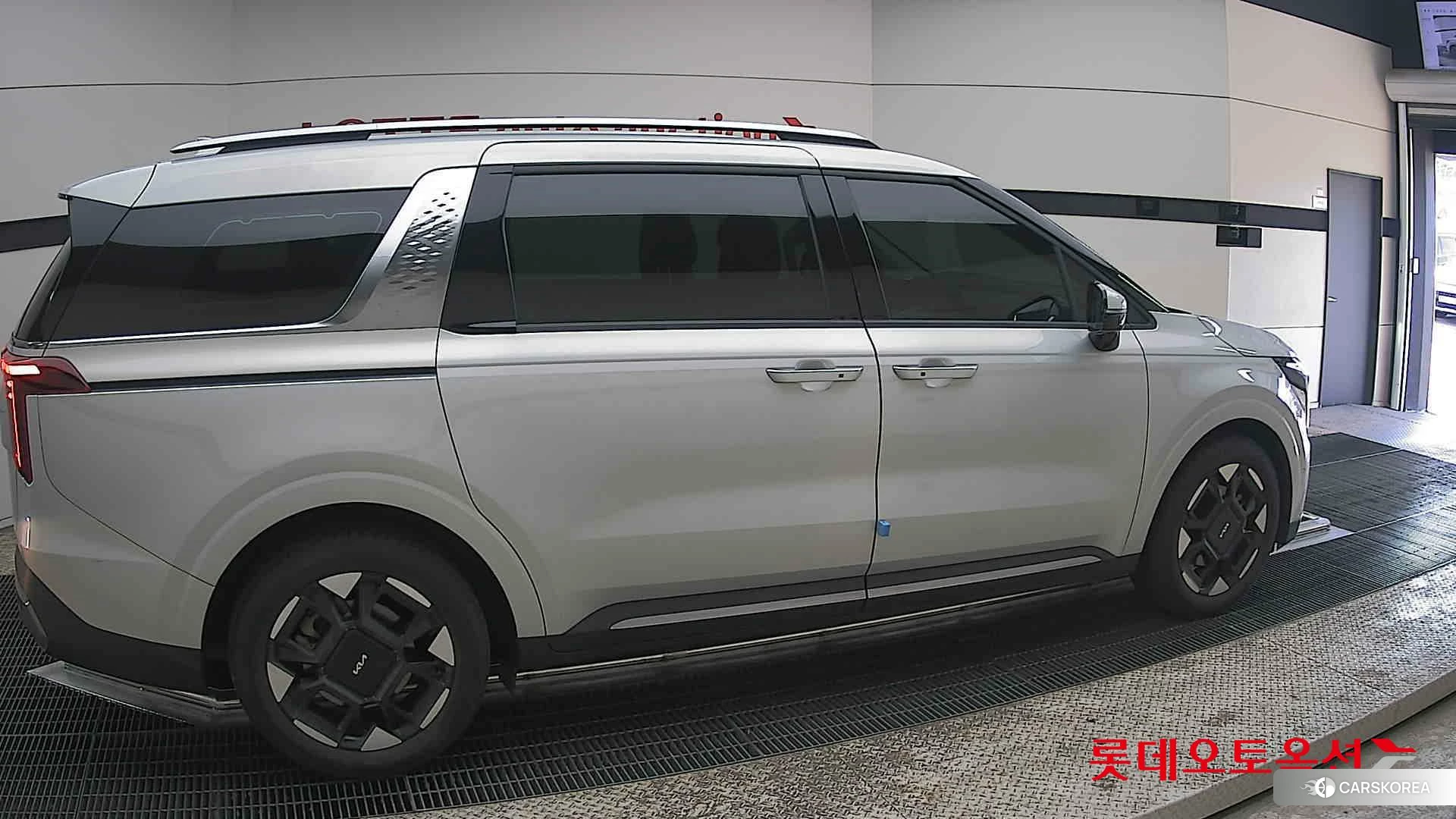 Kia Carnival Hybrid id 3882146 из Кореи 9