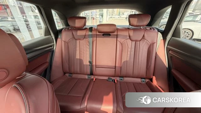 Audi Q5L id 4300777 из Китая 9