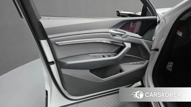Audi e-Tron id 4463753 из Кореи 9