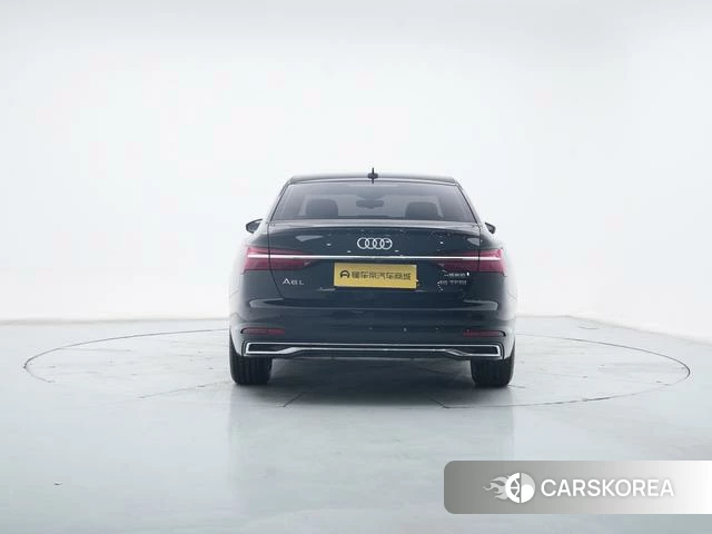 Audi A6L id 4205608 из Китая 9