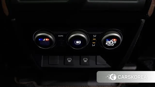 Land Rover Defender (L663) id 2899862 из Кореи 9