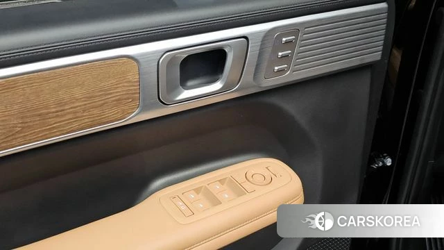 Hyundai Santa Fe (MX5) id 3896957 из Кореи 9