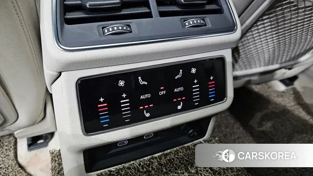 Audi A7 (4K) id 3300211 из Кореи 9