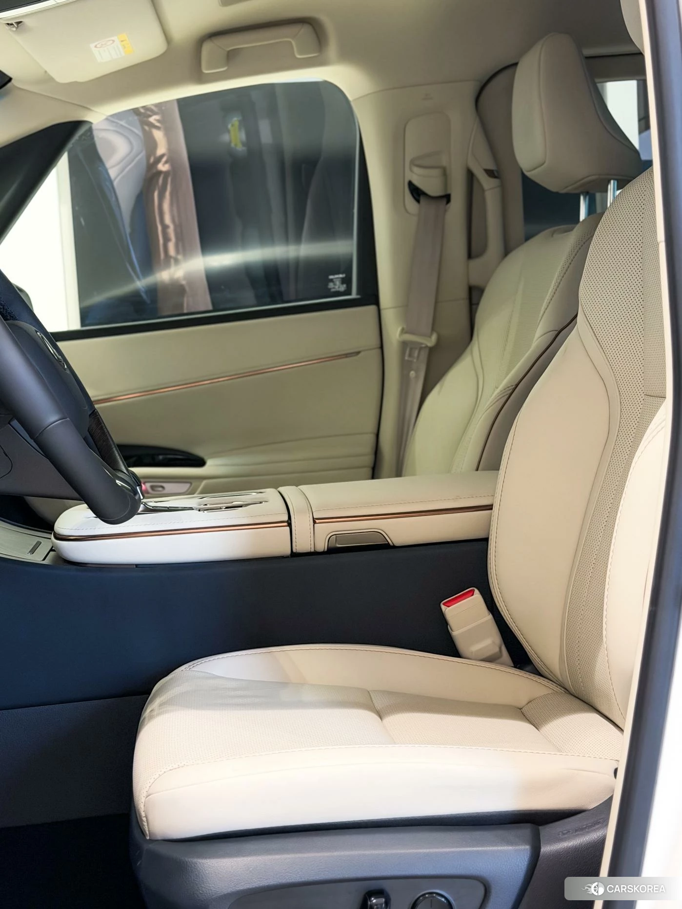 Lexus LM id 4461923 из Китая 9