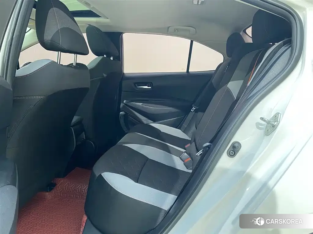 Toyota Corolla id 4578175 из Китая 9