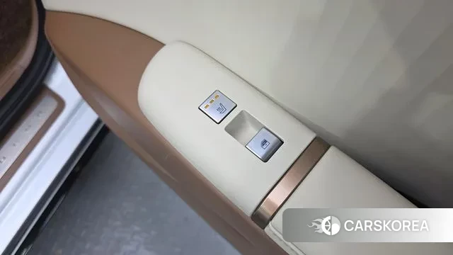 Hyundai Grandeur Hybrid (GN7) id 3620078 из Кореи 9