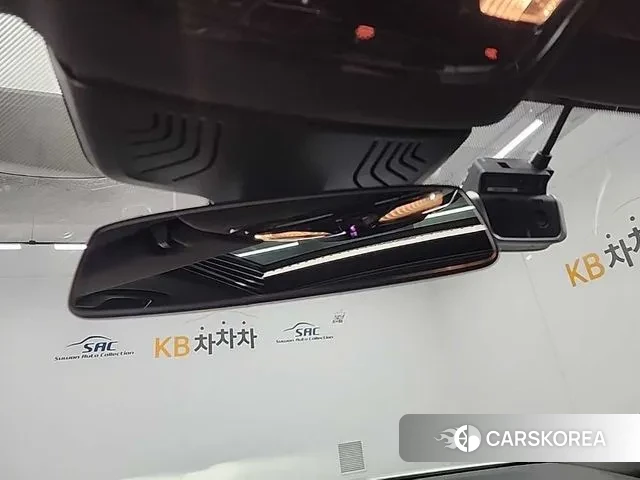 BMW 5 Series (G30) id 3412367 из Кореи 9