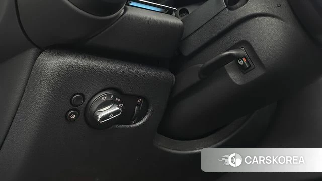 Mini Cooper Convertible id 4645333 из Кореи 9