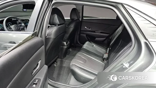 Hyundai Avante (CN7) id 3448783 из Кореи 9