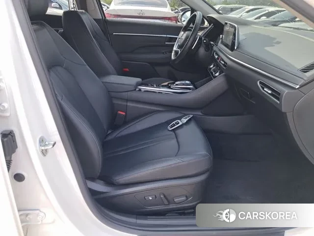 Hyundai Sonata (DN8) id 3043518 из Кореи 9