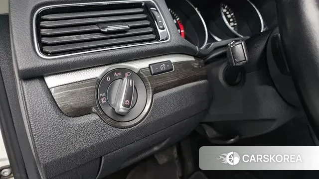 Volkswagen The New Passat id 3193555 из Кореи 9