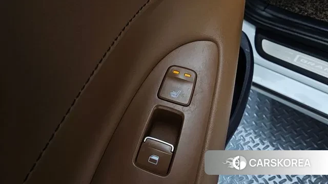 Hyundai Grandeur IG id 3672799 из Кореи 9