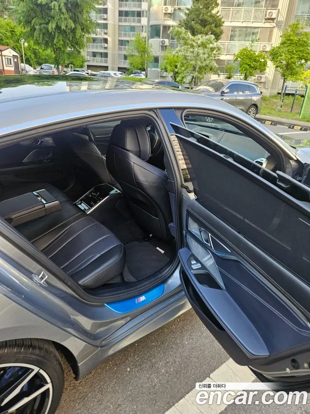 BMW 8 Series (G15) id 2713619 из Кореи 9