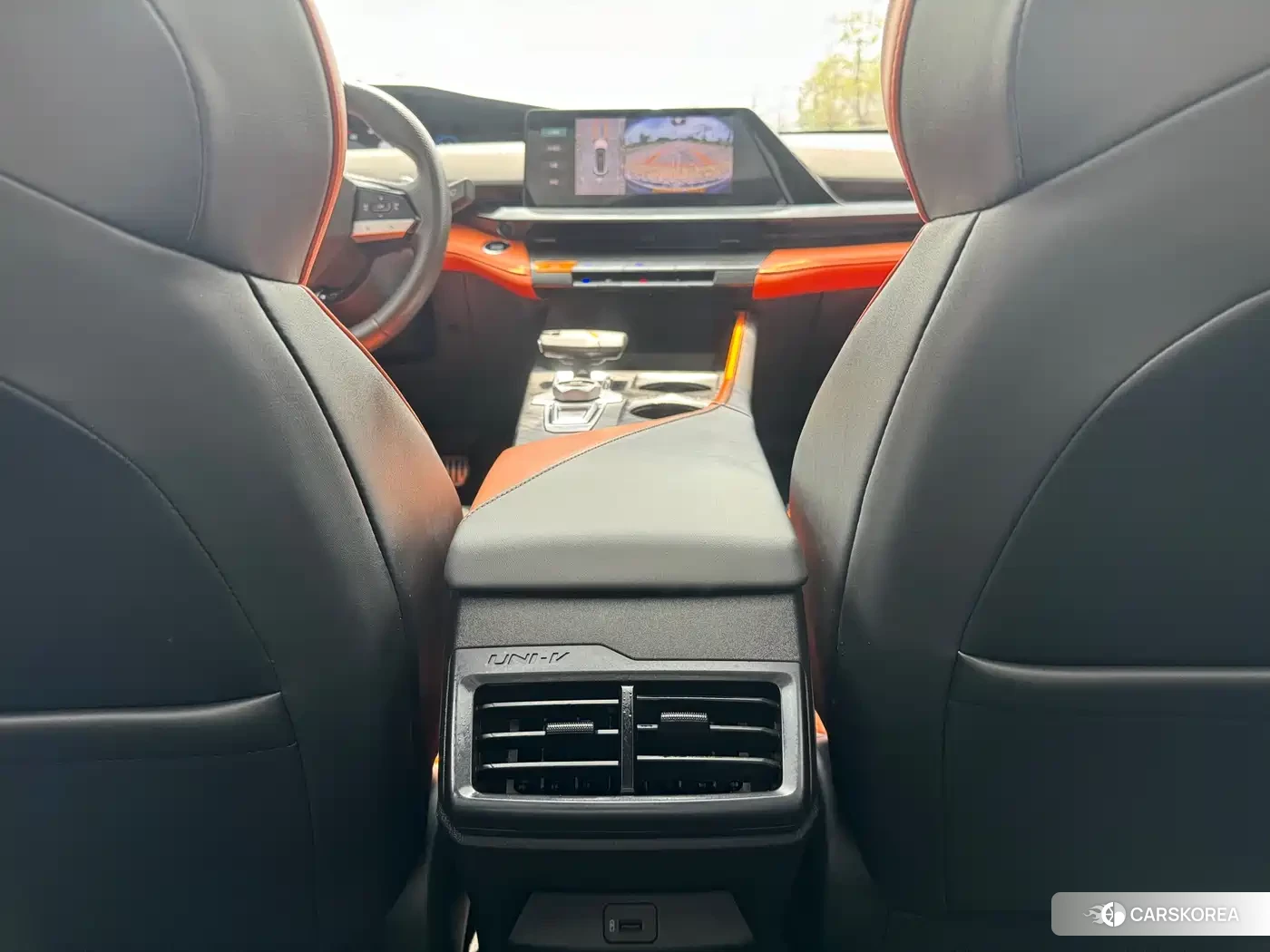 Chang'an Changan UNI-V id 4547325 из Китая 9