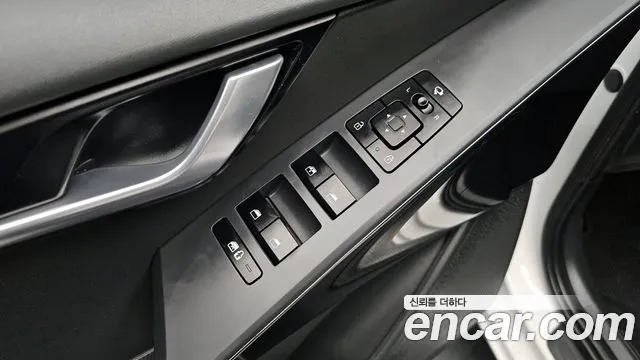 Kia Di Ol Nu Niro id 2675723 из Кореи 9