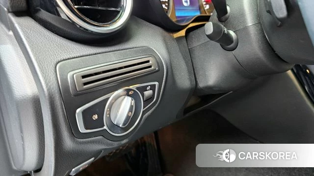 Mercedes-Benz C-Class W205 id 3828606 из Кореи 9