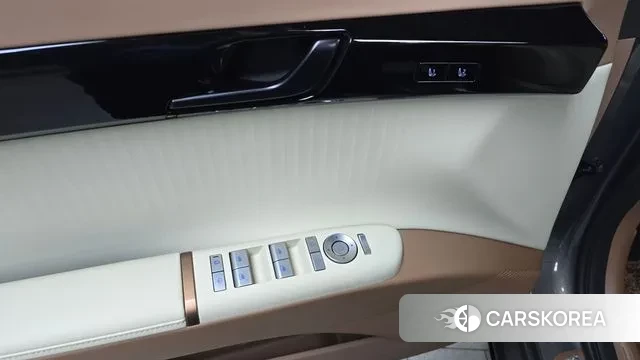 Hyundai Grandeur Hybrid (GN7) id 3664384 из Кореи 9