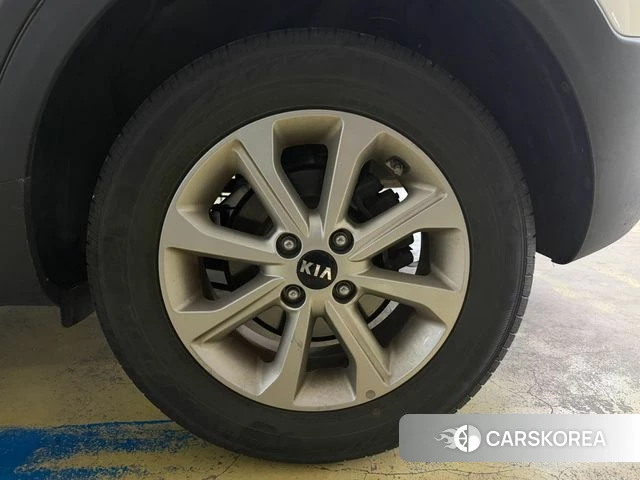 Kia Stonic id 4511740 из Кореи 9