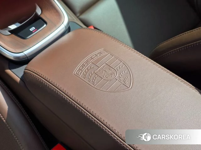 Porsche 911(992) id 3982024 из Кореи 9