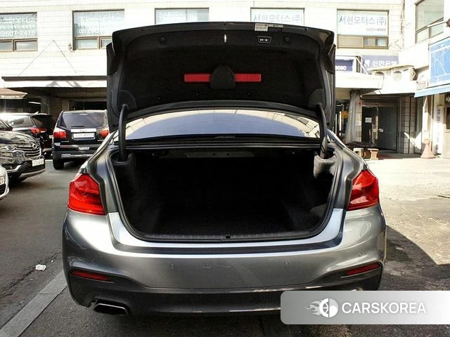 BMW 5 Series (G30) id 3889381 из Кореи 9