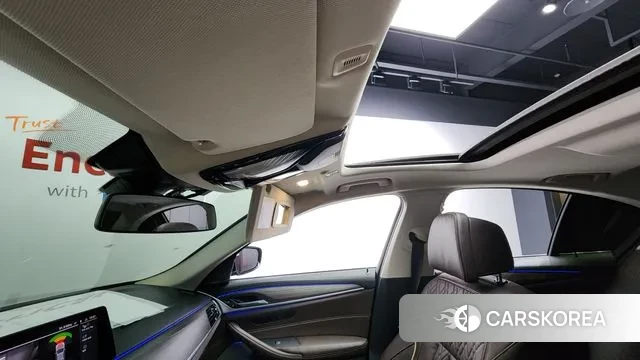 BMW 5 Series (G30) id 3248371 из Кореи 9