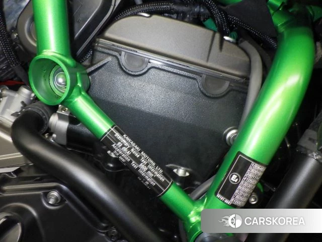 Kawasaki Z H2 SE id 3950256 из Японии 9