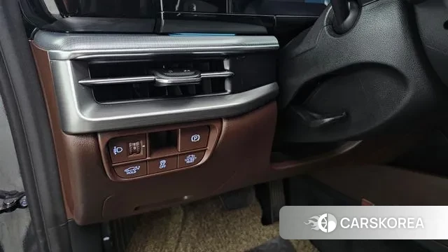 Hyundai Grandeur Hybrid (GN7) id 2974609 из Кореи 9