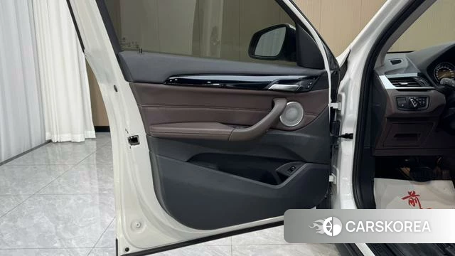 BMW X1 id 4359360 из Китая 9