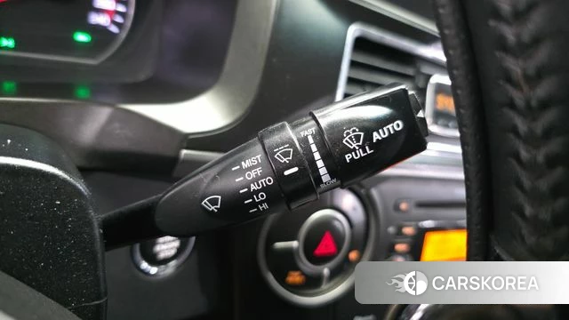 Ssangyong The New Korando Sports id 4755533 из Кореи 9