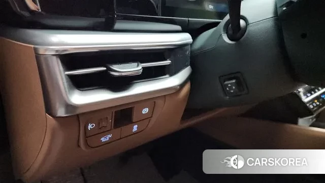 Hyundai Grandeur (GN7) id 3278119 из Кореи 9