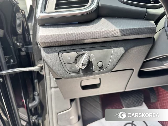 Audi Q5L id 4238154 из Китая 9