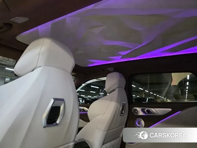 BMW XM (G09) id 3523638 из Кореи 9