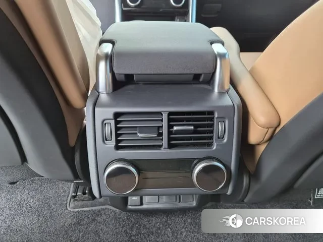 Land Rover Discovery 5 id 3026739 из Кореи 9