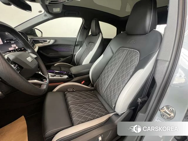 Audi A5L id 4272596 из Китая 9