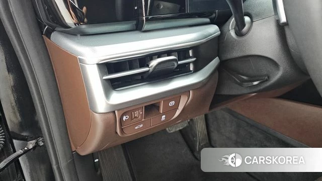 Hyundai Grandeur (GN7) id 4354920 из Кореи 9