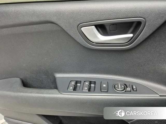 Kia Stonic id 3872880 из Кореи 9