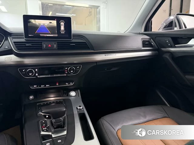 Audi Q5L id 4263924 из Китая 9